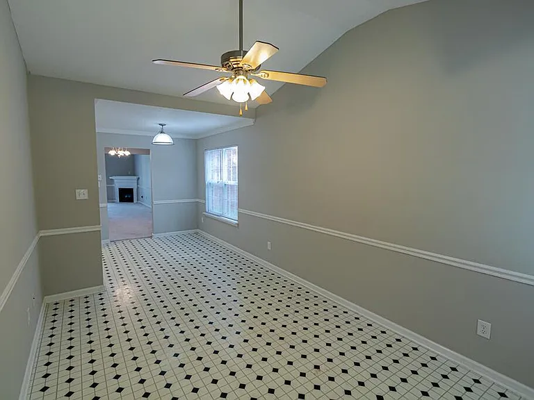 7624 Pleasantville Way — Photo 17