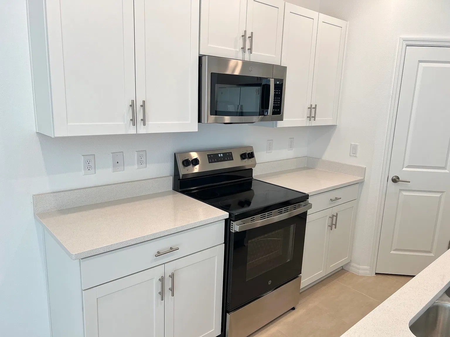 3 bed, 1373 sqft, $2,250 — Photo 4