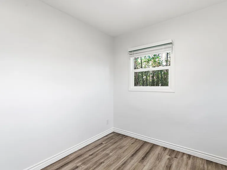 1313 Pico Blvd — Photo 9