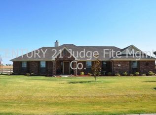 130 Devonshire Dr, Waxahachie, TX 75167