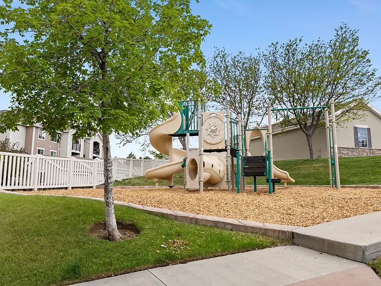 157 W Springview Dr #1 — Photo 11