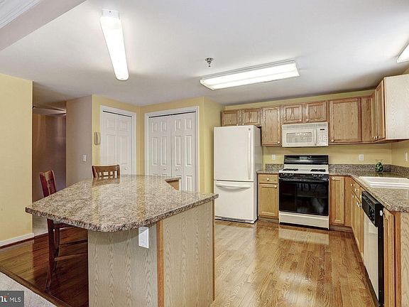 3rd image of 602 McKinsey Park Dr APT 403