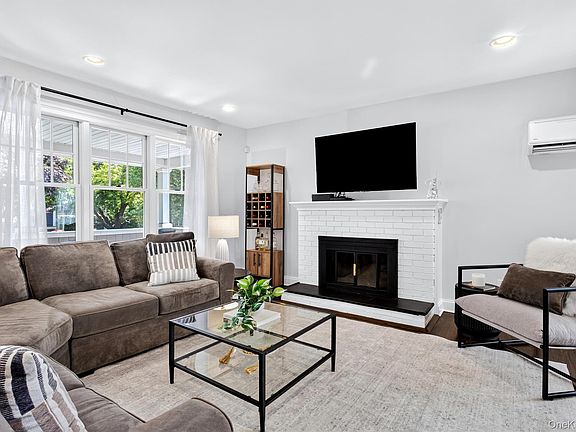 5th image of 7 Fairview Avenue