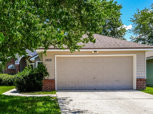 1523 Slash Pine Ct, Orange Park, FL 32073