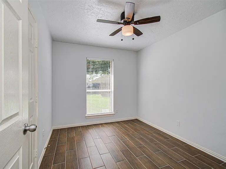 2702 Fir Crest Ct — Photo 17