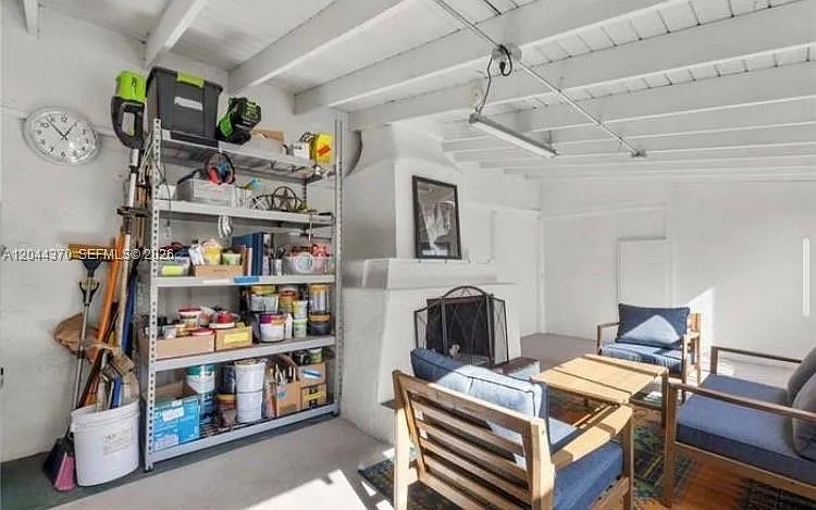 2871 Daisy Ave — Photo 12