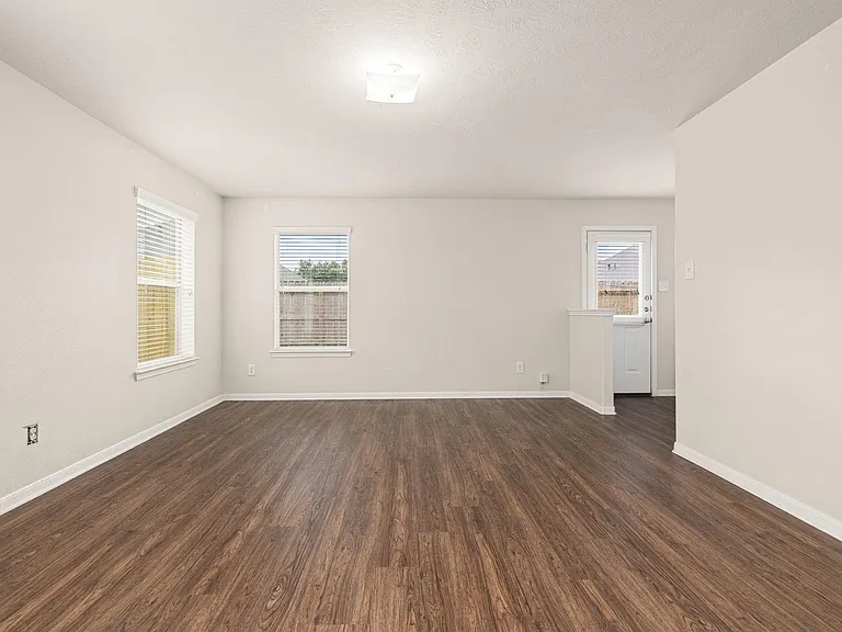 21415 Partha Way — Photo 14