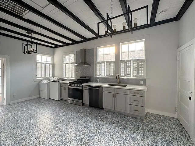 2 bed, 1.0 bath, 1100 sqft, $1,900 — Photo 3