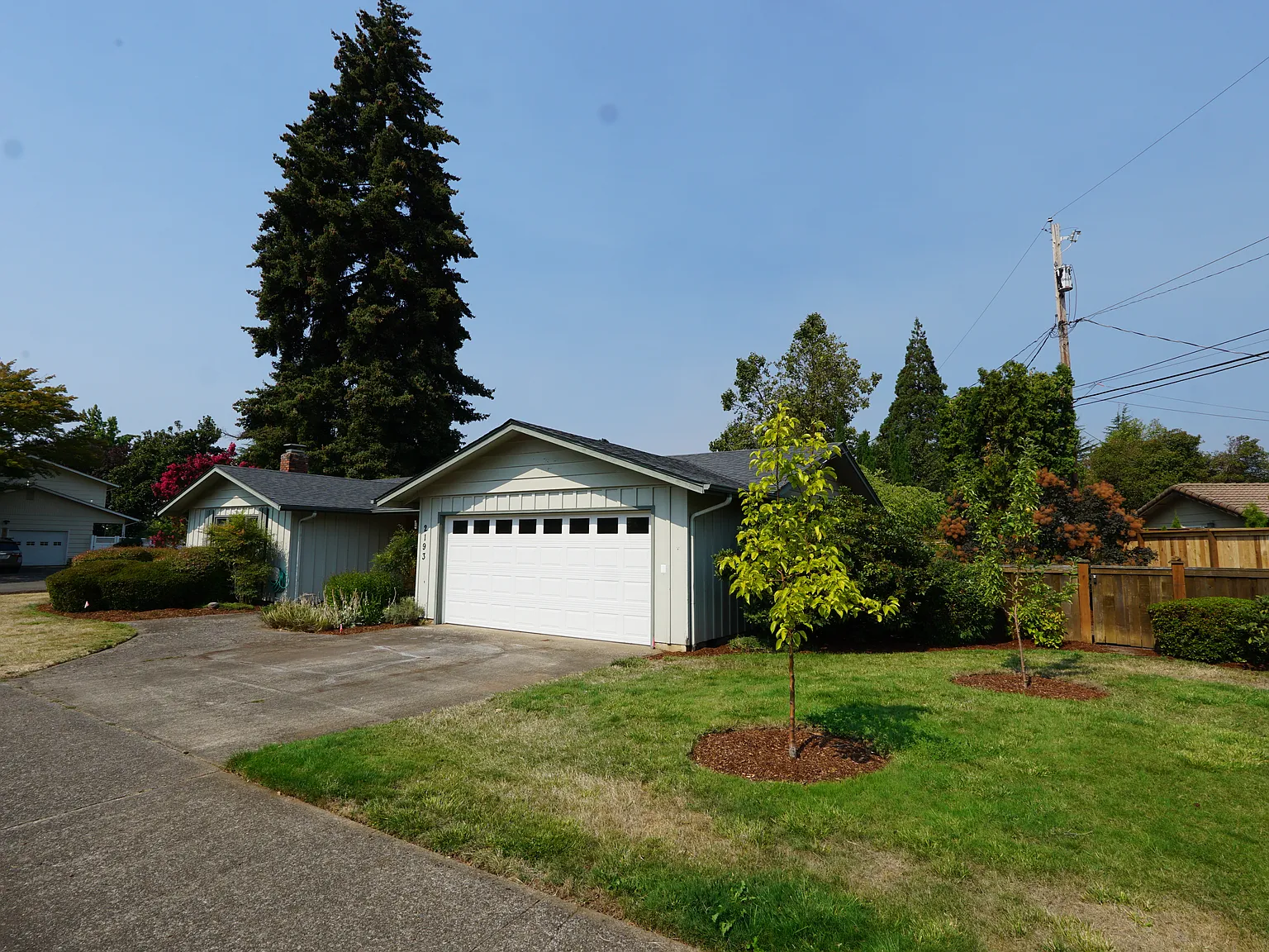 3 bed, 1.5 bath, 1316 sqft, $2,600 — Photo 3
