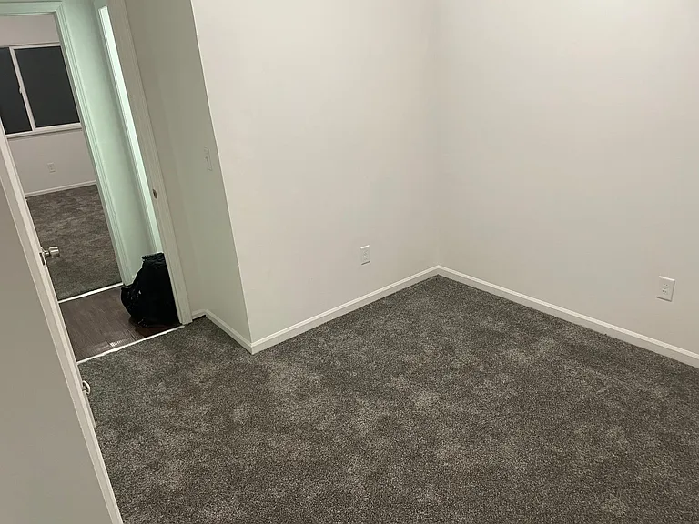720 Armstrong Rd — Photo 13
