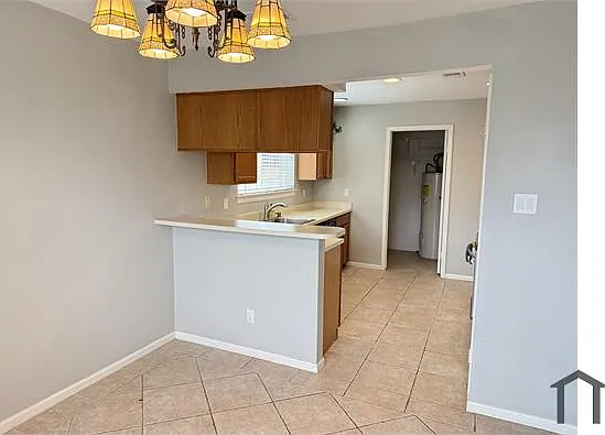 250 Barclay Ave — Photo 6