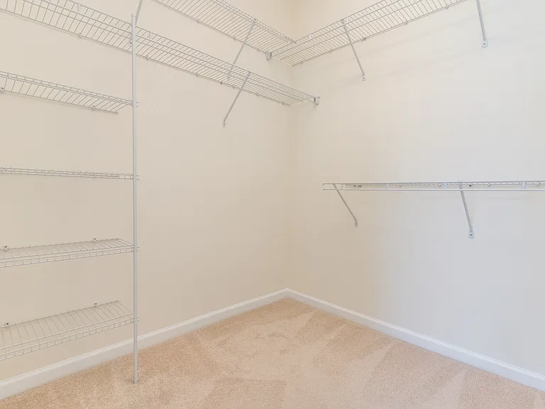 1004 Historic Cir — Photo 13