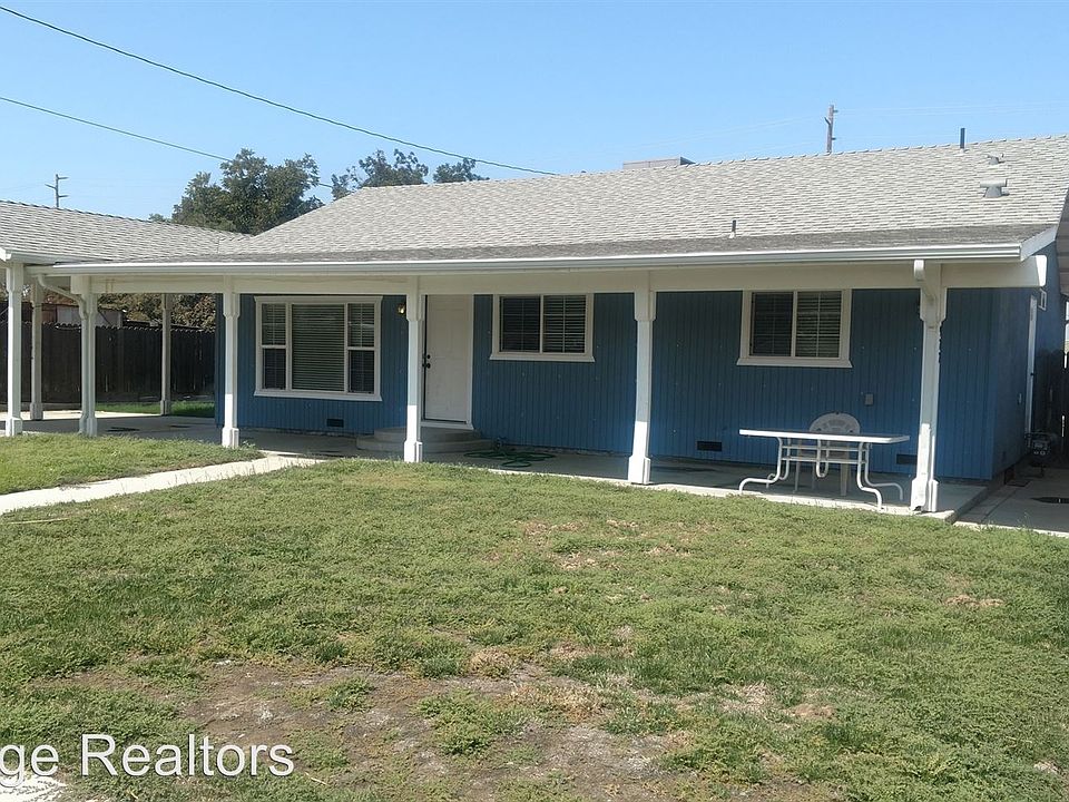 1st image of 977 E Grangeville Blvd