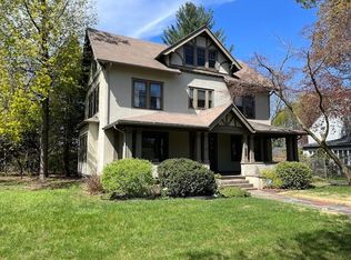 98 Bellevue Ave, Springfield, MA 01108