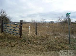 1605 Valley View Rd, Crowley, TX 76036