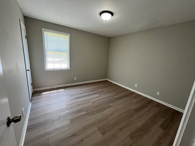 5255 Greenwood Ter — Photo 12