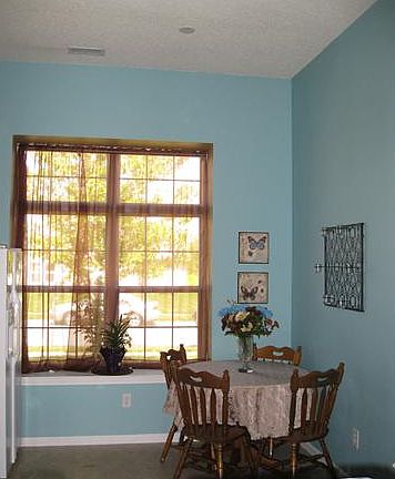 5th image of 9241 Dry Creek Dr