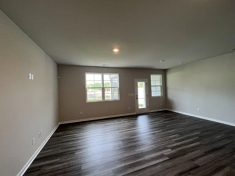 1090 Gemma Dr — Photo 11