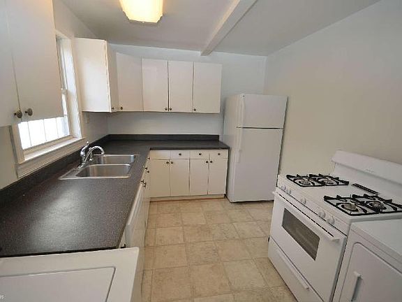 5th image of 2508 Jamaica Dr