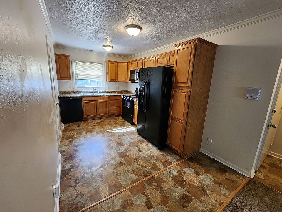 Eat in Kitchen