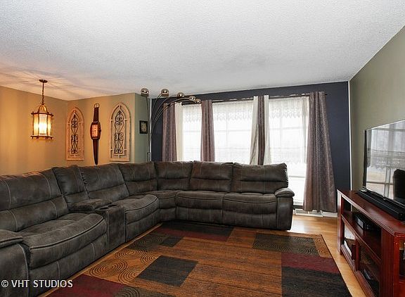 2nd image of 259 N Barney Dr
