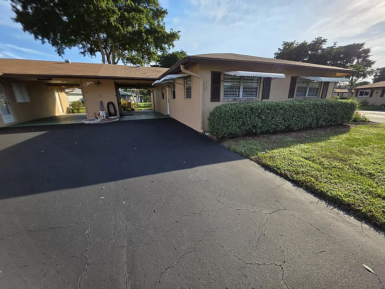 718 Whippoorwill Ln — Photo 7