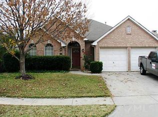 1614 Knoll Ridge Cir, Corinth, TX 76210