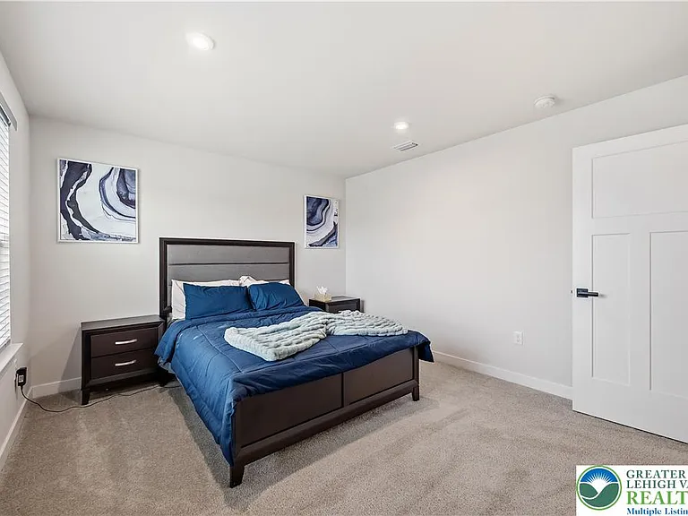 817 Hendon Ln N — Photo 18