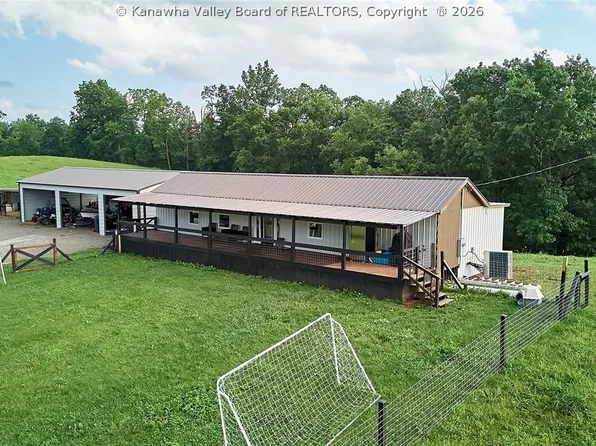 1312 Manilla Ridge Rd, Buffalo, WV 25033