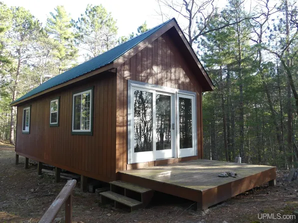 E23108 E Red Pine Trl, Grand Marais, MI 49839