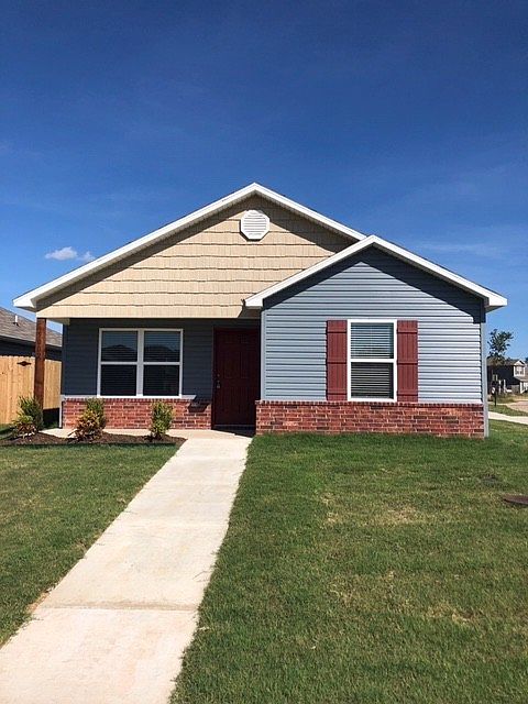 1st image of 5002 W Claxton Cir