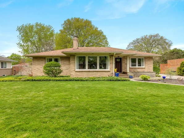 51 Westmont Dr NW, Grand Rapids, MI 49504