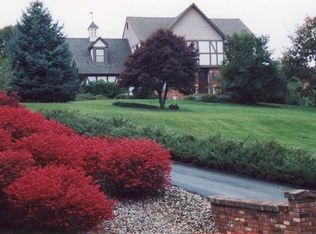 86 Strathmore Rd, Middlebury, CT 06762