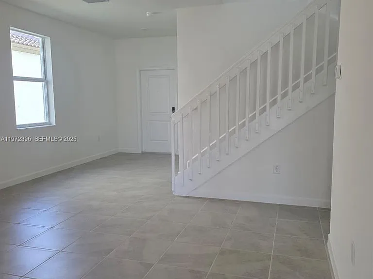 2741 SE 24th Ct #2741 — Photo 4