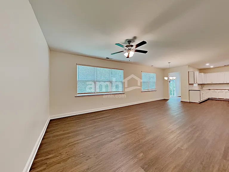 3358 Okelly Dr — Photo 7