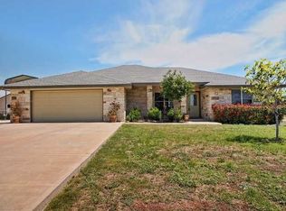 312 Meadow Valley Loop, Jarrell, TX 76537