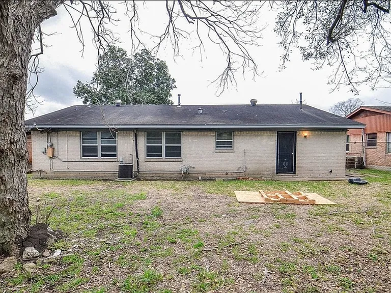 5243 Greylog Dr — Photo 20