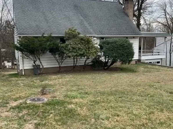 186 Macdonald Dr, Wayne, NJ 07470