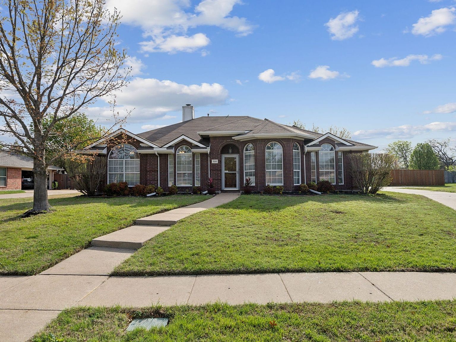 320 Banbury Dr, Murphy, TX 75094 | Zillow
