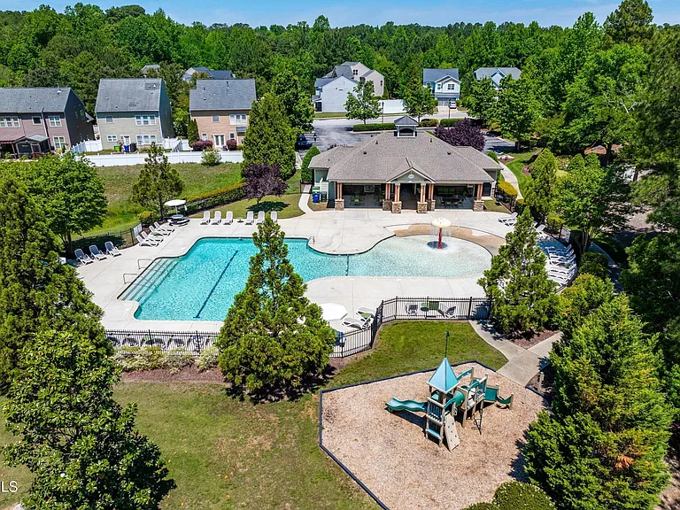 3920 Massey Pointe Ct — Photo 42