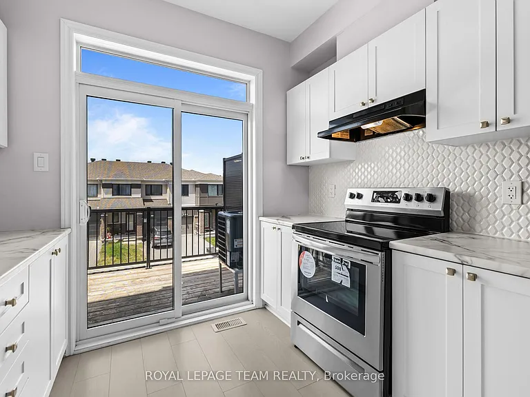 53 Lentago Ave — Photo 9