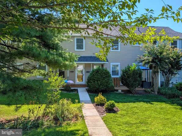8 Laurel Hill Rd Unit C, Greenbelt, MD 20770