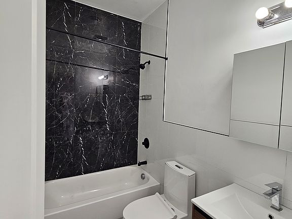 2nd image of 126 Saint Pauls Ave #3L