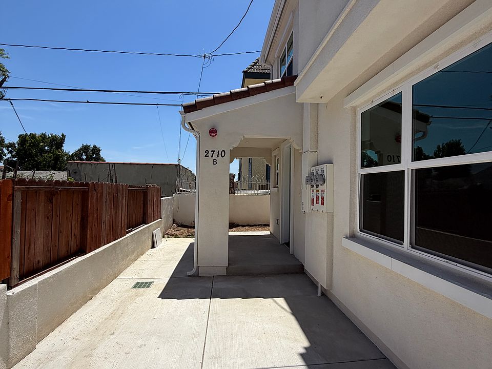 1st image of 2708 Birch St #2710B