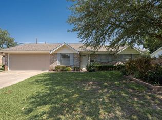 5733 Bonnie Wayne St, Haltom City, TX 76117