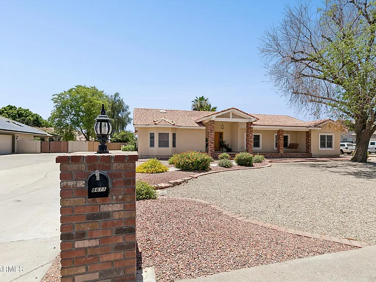 8611 W Foothill Dr — Photo 4
