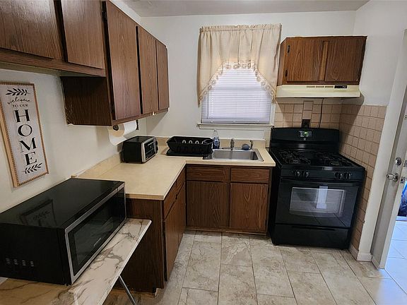 2nd image of 893 Rockaway Avenue