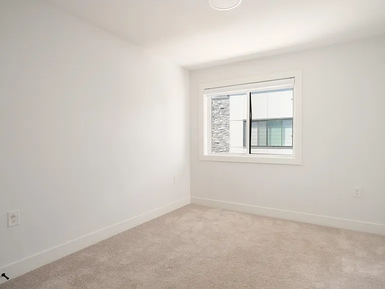 15950 Alder Pl #2 — Photo 13
