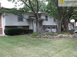 1612 E 151st Ter, Olathe, KS 66062