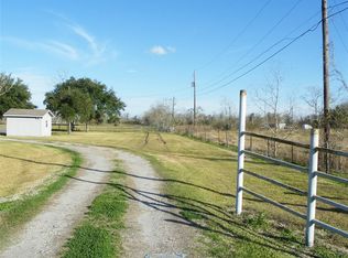 7202 Wetzel Dr, Dickinson, TX 77539